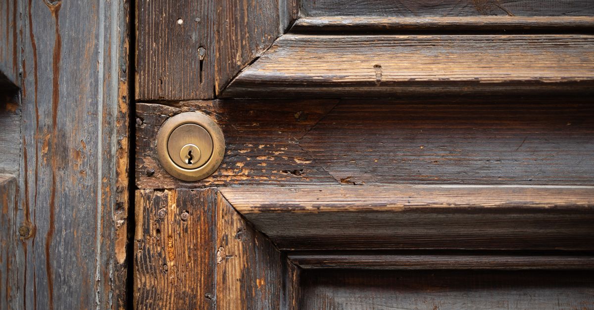 door lock — Rutherford Locksmith Inc