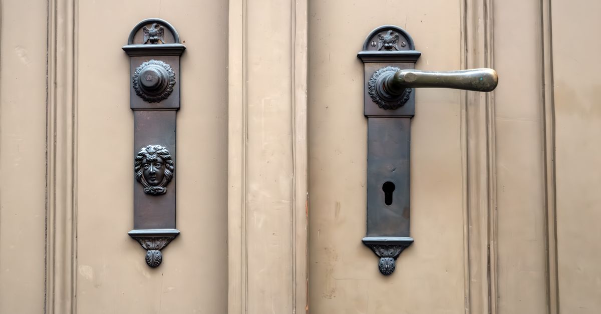 door lock — Rutherford Locksmith Inc