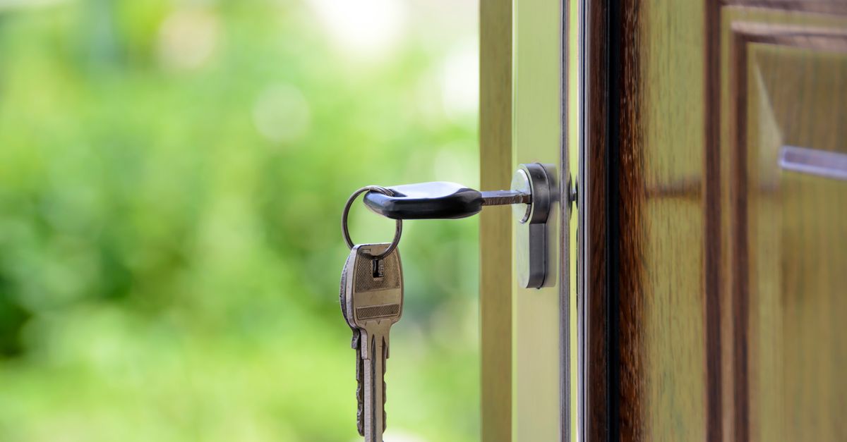 Why Rutherford Businesses Choose Commercial Lock Rekeying Over Full Replacement — Rutherford Locksmith Inc